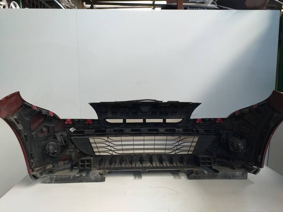 PARAGOLPES DELANTERO