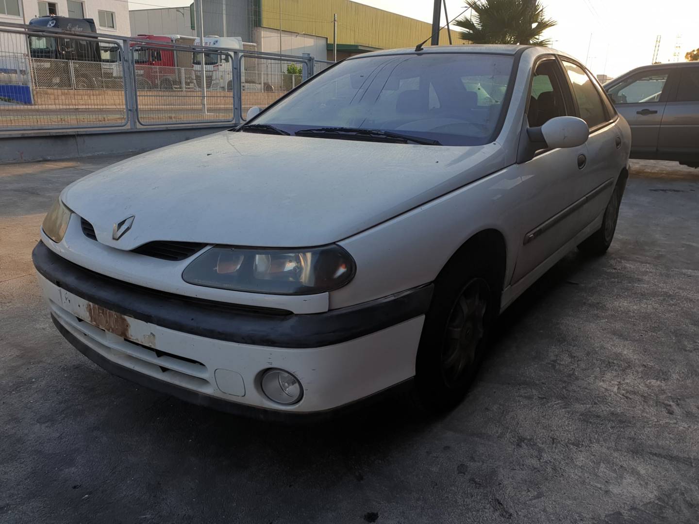 RENAULT LAGUNA (B56) (1998 - 2001)
