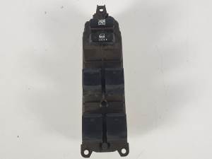 MANDO ELEVALUNAS DELANTERO IZQUIERDO 8404030120 LEXUS GS (GS/US/WS19) Autodesguaces Alicante