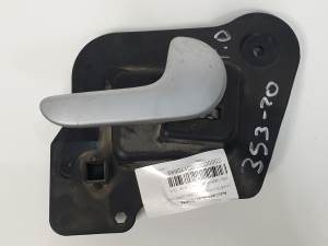 MANETA INTERIOR TRASERA DERECHA 13121861 OPEL MERIVA Autodesguaces Alicante