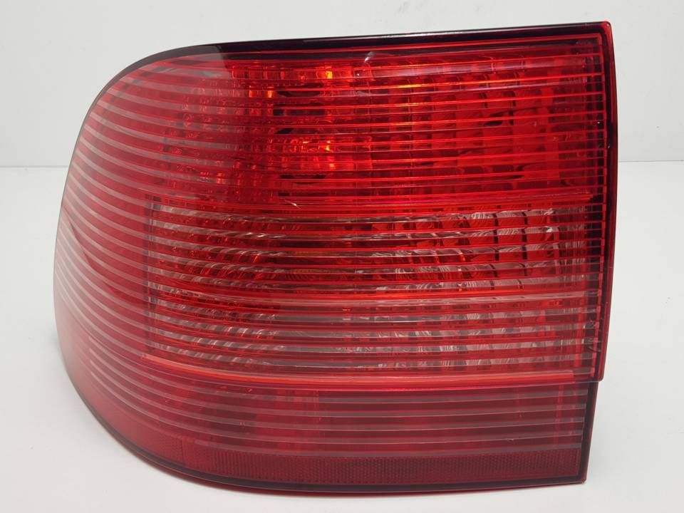 PILOTO TRASERO IZQUIERDO 7L5945095A PORSCHE CAYENNE (TYP 9PA) Autodesguaces Alicante