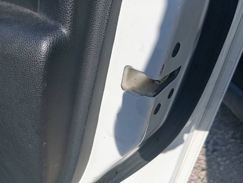 CERRADURA PUERTA DELANTERA DERECHA
