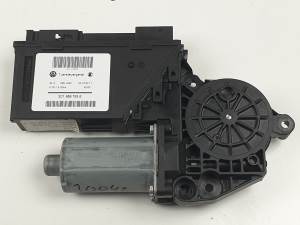 MOTOR ELEVALUNAS DELANTERO IZQUIERDO 3D1959793E VOLKSWAGEN TOUAREG (7LA) Autodesguaces Alicante