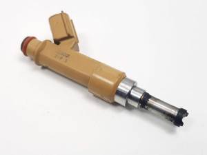INYECTOR 232500T030 TOYOTA AURIS (E150) Autodesguaces Alicante