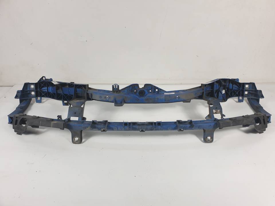 PANEL FRONTAL FORD FOCUS BERLINA (CAP) Autodesguaces Alicante