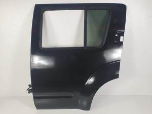 PUERTA TRASERA IZQUIERDA NISSAN PATHFINDER (R51) Autodesguaces Alicante