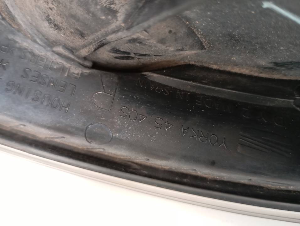 PILOTO TRASERO DERECHO