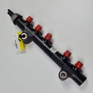RAMPA INYECTORA 9684753080 PEUGEOT 3008 (T84) Autodesguaces Alicante