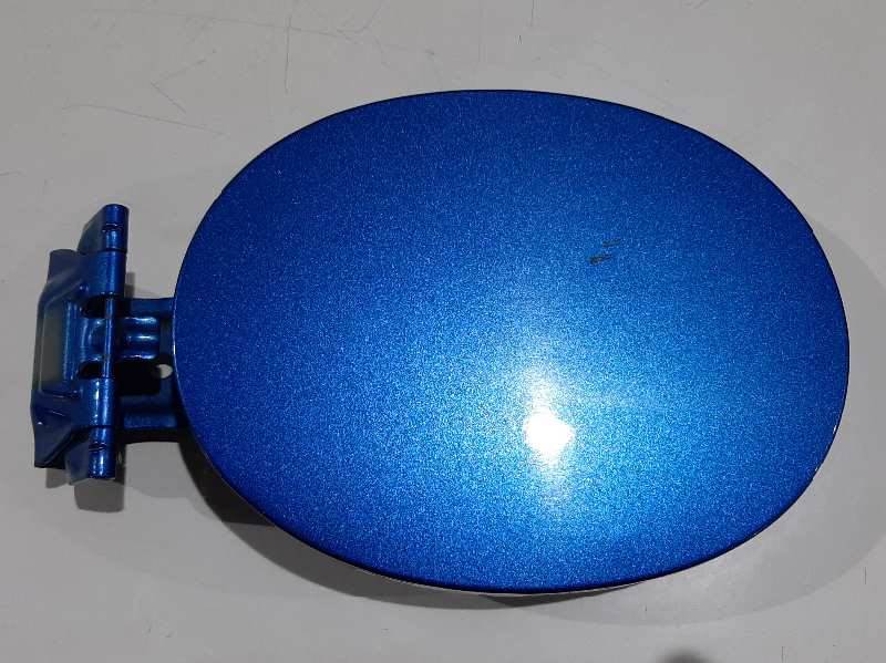 TAPA EXTERIOR COMBUSTIBLE - MAZDA - 3 BERLINA (BK)