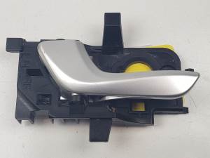 MANETA INTERIOR TRASERA IZQUIERDA 83613H8500 KIA STONIC (YBCUV) Autodesguaces Alicante