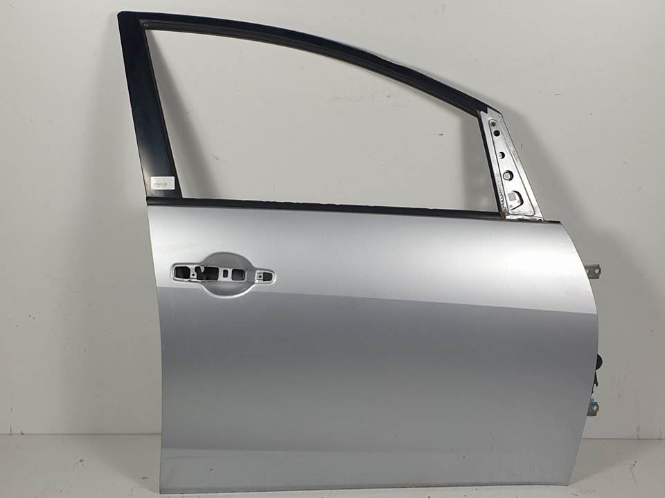 PUERTA DELANTERA DERECHA - MITSUBISHI - GRANDIS (NA0W)