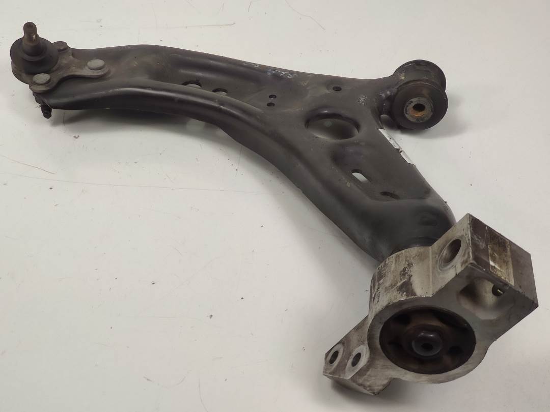 BRAZO SUSPENSION INFERIOR DELANTERO IZQUIERDO - VOLKSWAGEN - GOLF VI (5K1)