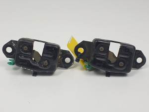 CERRADURA CAPOT NISSAN NAVARA PICK-UP (D40M) Autodesguaces Alicante