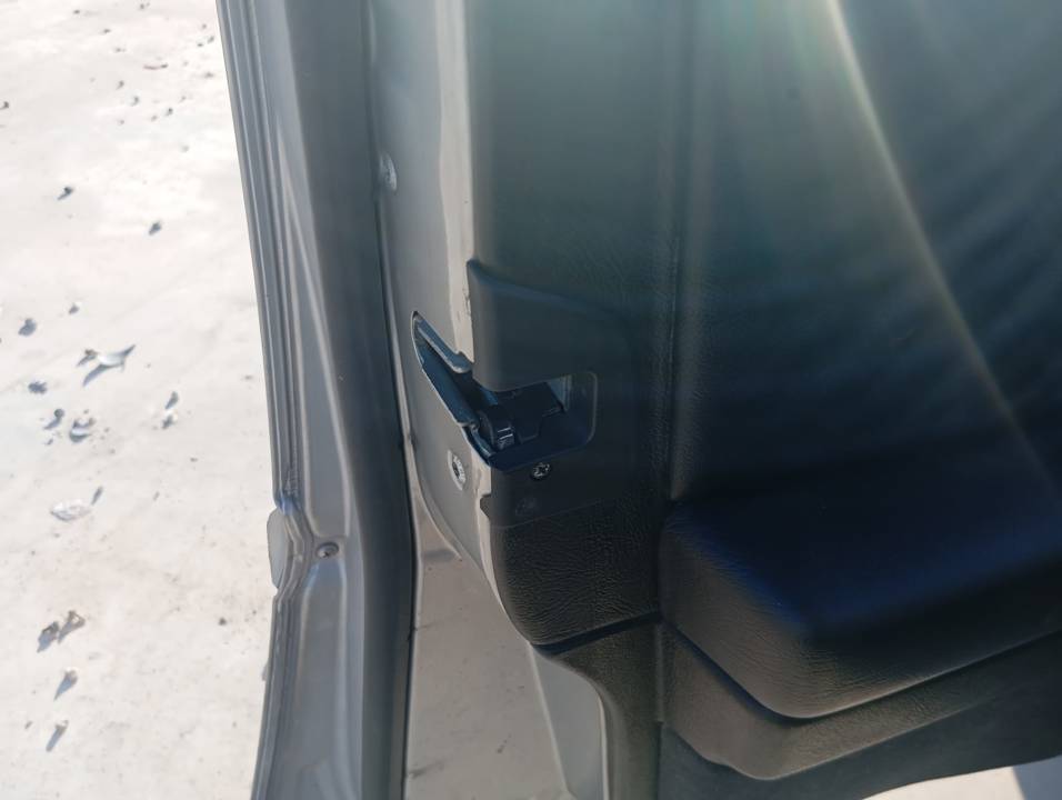 CERRADURA PUERTA DELANTERA IZQUIERDA