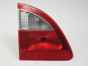 PILOTO TRASERO IZQUIERDO INTERIOR 7M3945257A FORD GALAXY (VY) Autodesguaces Alicante
