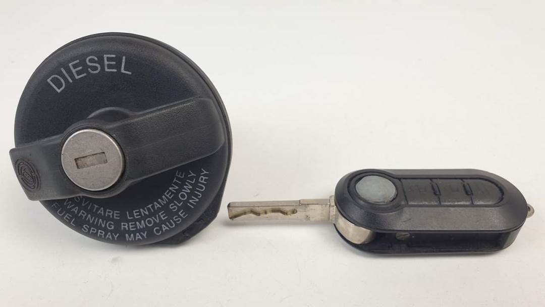 TAPON COMBUSTIBLE - FIAT - DOBLO (119)