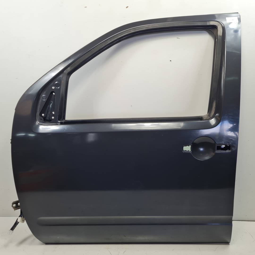 PUERTA DELANTERA IZQUIERDA - NISSAN - NAVARA PICK-UP (D40M)