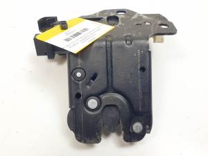 CERRADURA MALETERO / PORTON 8P4827505C AUDI A6 ALLROAD QUATTRO (4FH) Autodesguaces Alicante