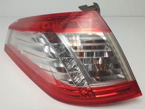 PILOTO TRASERO IZQUIERDO 9686779580 PEUGEOT 508 SW Autodesguaces Alicante