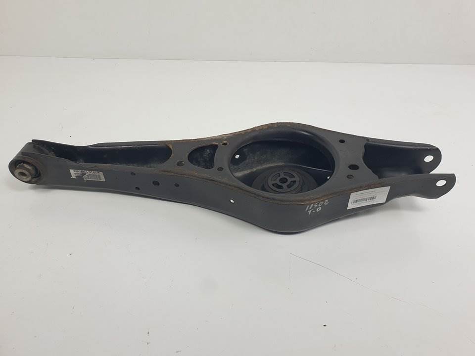 BRAZO SUSPENSION INFERIOR TRASERO DERECHO - VOLKSWAGEN - GOLF VI (5K1)