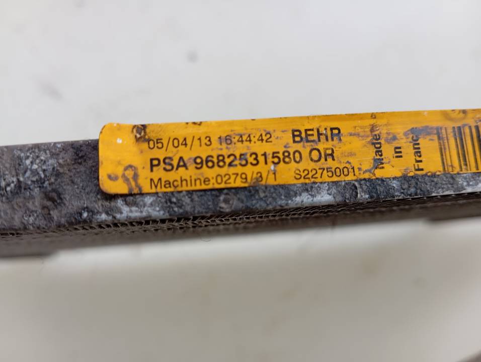 CONDENSADOR / RADIADOR AIRE ACONDICIONADO