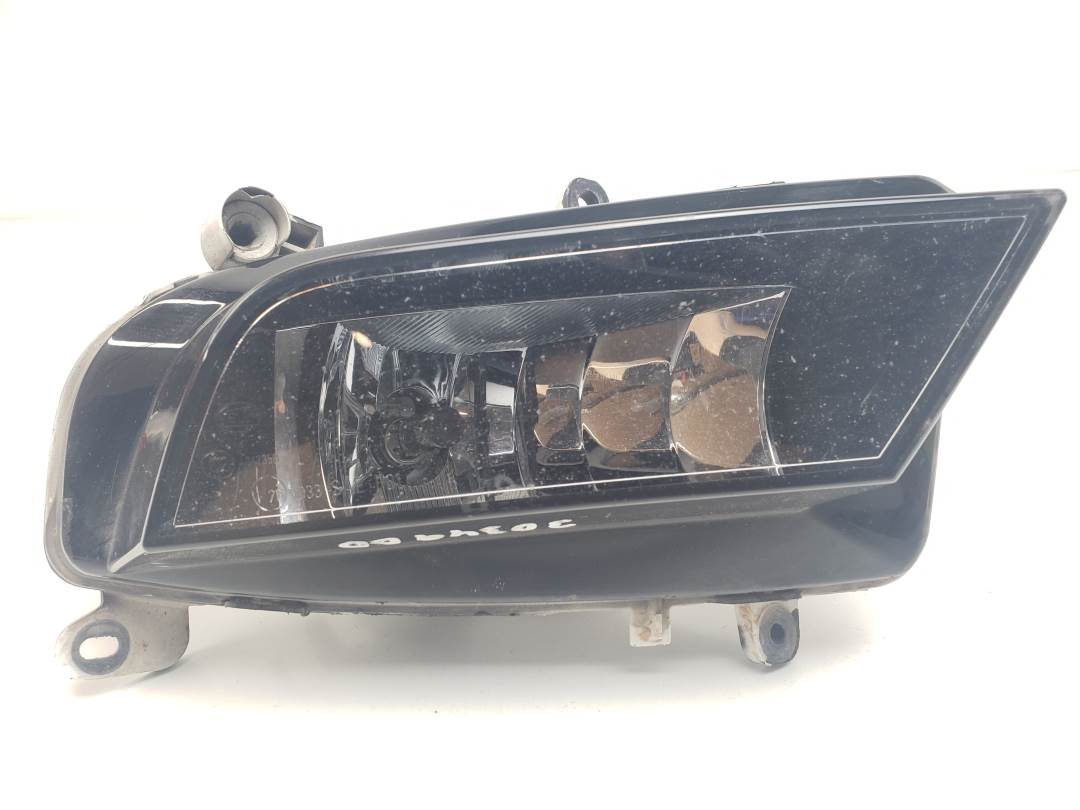 FARO ANTINIEBLA DERECHO - 8K0941700B - AUDI - A4 AVANT (8K5) (2008)