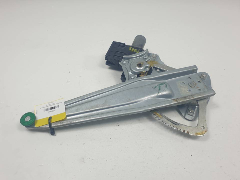 ELEVALUNAS TRASERO DERECHO 857200K270 TOYOTA HILUX Autodesguaces Alicante