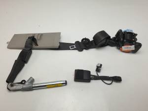 CINTURON SEGURIDAD DELANTERO IZQUIERDO 3063559 OPEL INSIGNIA BERLINA Autodesguaces Alicante