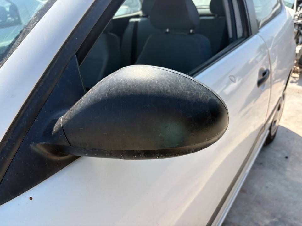 RETROVISOR IZQUIERDO