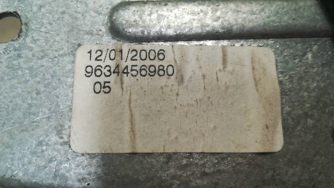 ELEVALUNAS DELANTERO IZQUIERDO