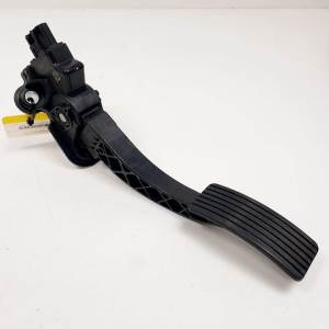 POTENCIOMETRO PEDAL 1600A102 MITSUBISHI ASX (GA0W) Autodesguaces Alicante