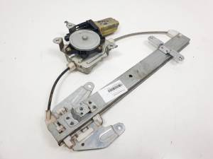 ELEVALUNAS TRASERO DERECHO 8073089913 NISSAN X-TRAIL (T30) Autodesguaces Alicante