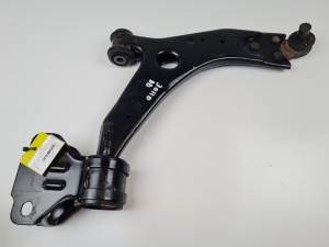 BRAZO SUSPENSION INFERIOR DELANTERO DERECHO FORD C-MAX (CB7) Autodesguaces Alicante