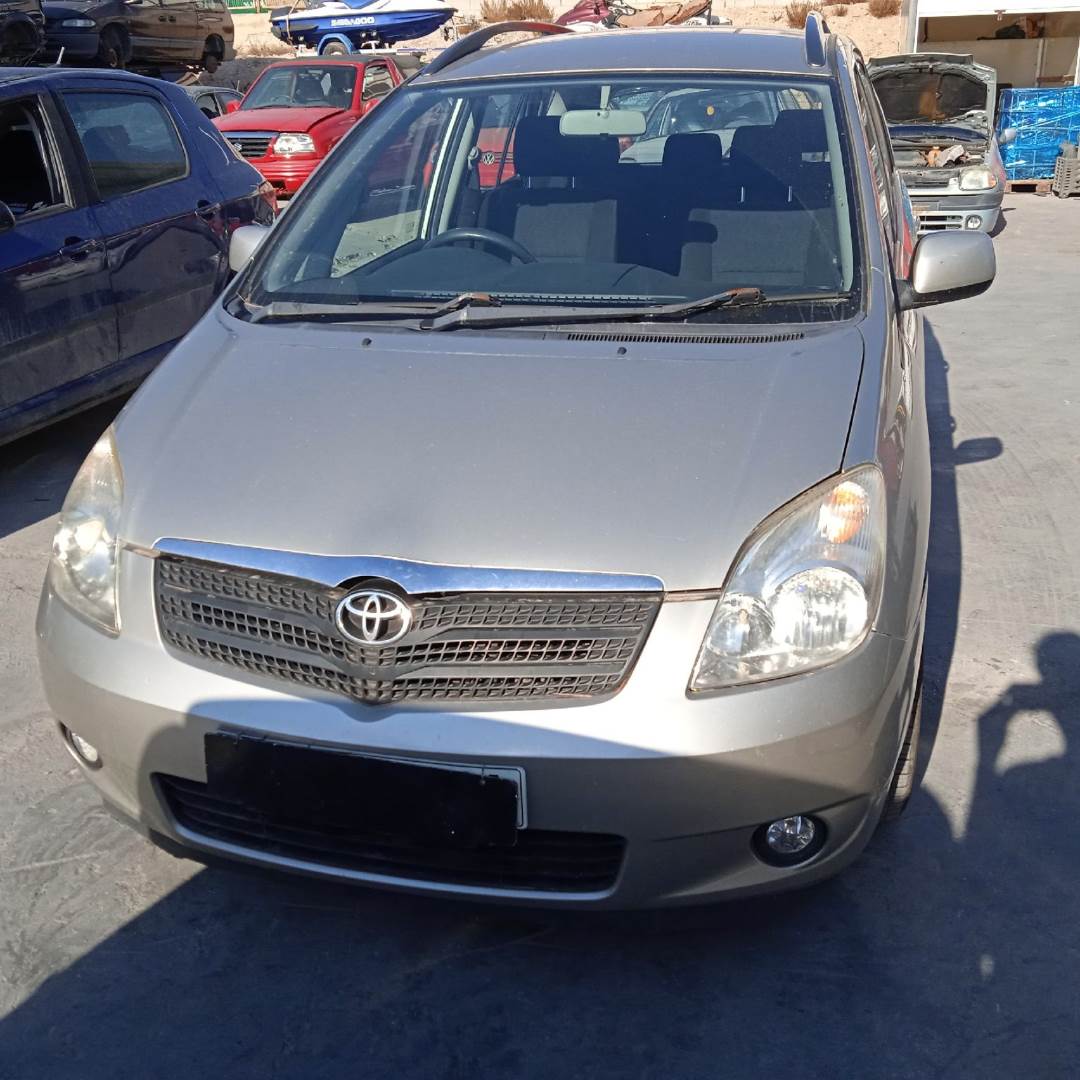 TOYOTA COROLLA VERSO (E12) (2001 - 2004)