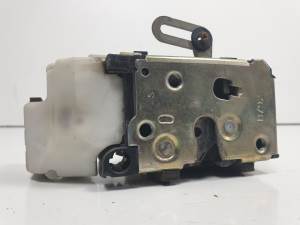 CERRADURA PUERTA DELANTERA IZQUIERDA FIAT PUNTO BERLINA (188) Autodesguaces Alicante