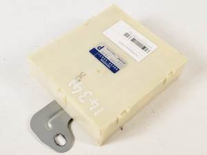 MODULO ELECTRONICO 8865060A71 TOYOTA LAND CRUISER (J12) Autodesguaces Alicante