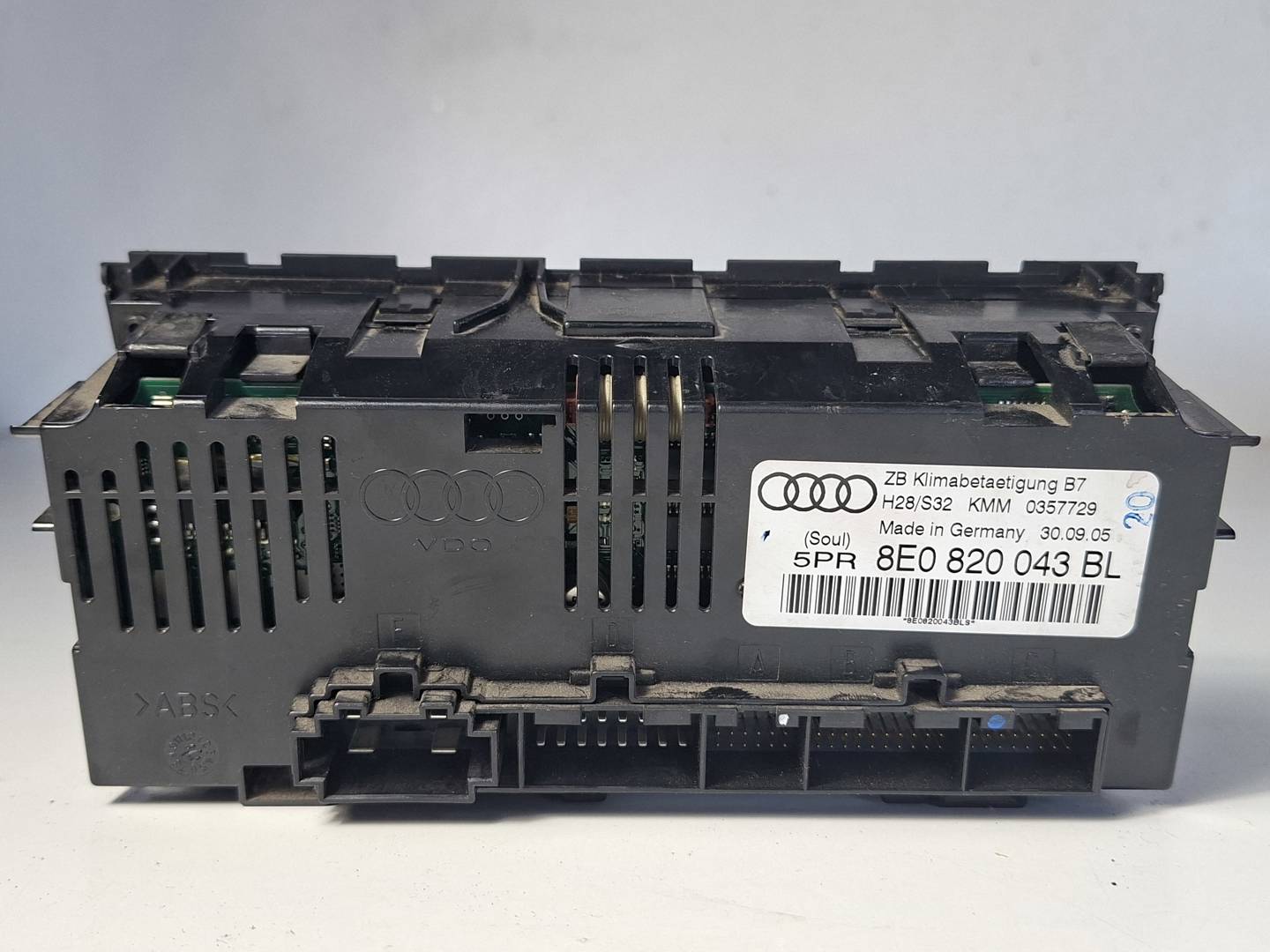 Foto 2 de Mando Climatizador Audi A4 Cabrio (8h) (2002–2005)