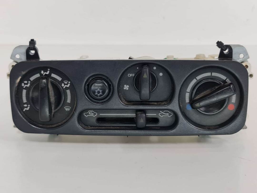 MANDO CALEFACCION / AIRE ACONDICIONADO - MITSUBISHI - MONTERO SPORT (K90)