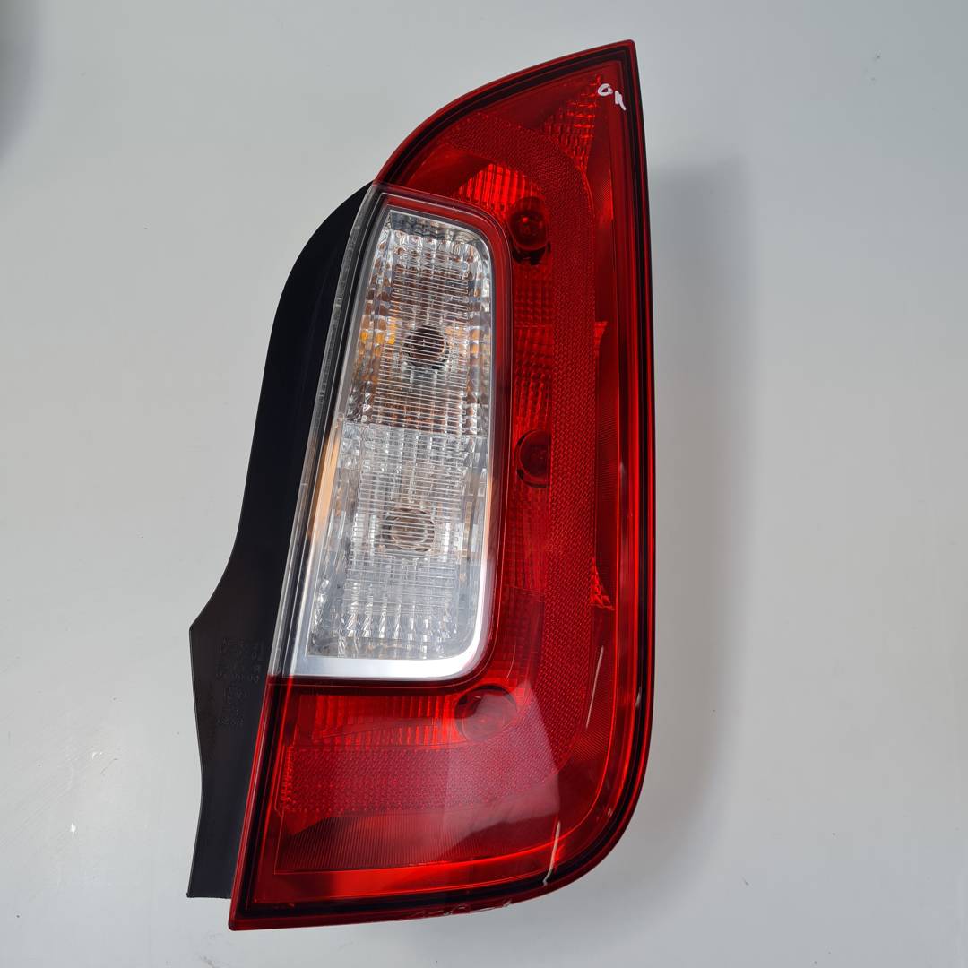 PILOTO TRASERO DERECHO - 1ST945096C - SKODA - CITIGO