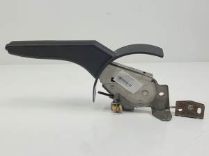 PALANCA FRENO DE MANO NISSAN MICRA (K12E) Autodesguaces Alicante