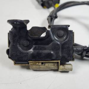 CERRADURA CAPOT A2048800260 MERCEDES CLASE C (W204) BERLINA Autodesguaces Alicante