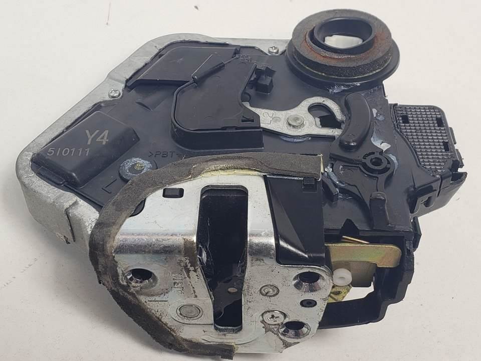 Türschloss hinten links - TOYOTA - COROLLA (E12)