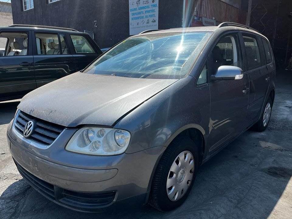 VOLKSWAGEN TOURAN (1T1) (2003 - 2006)