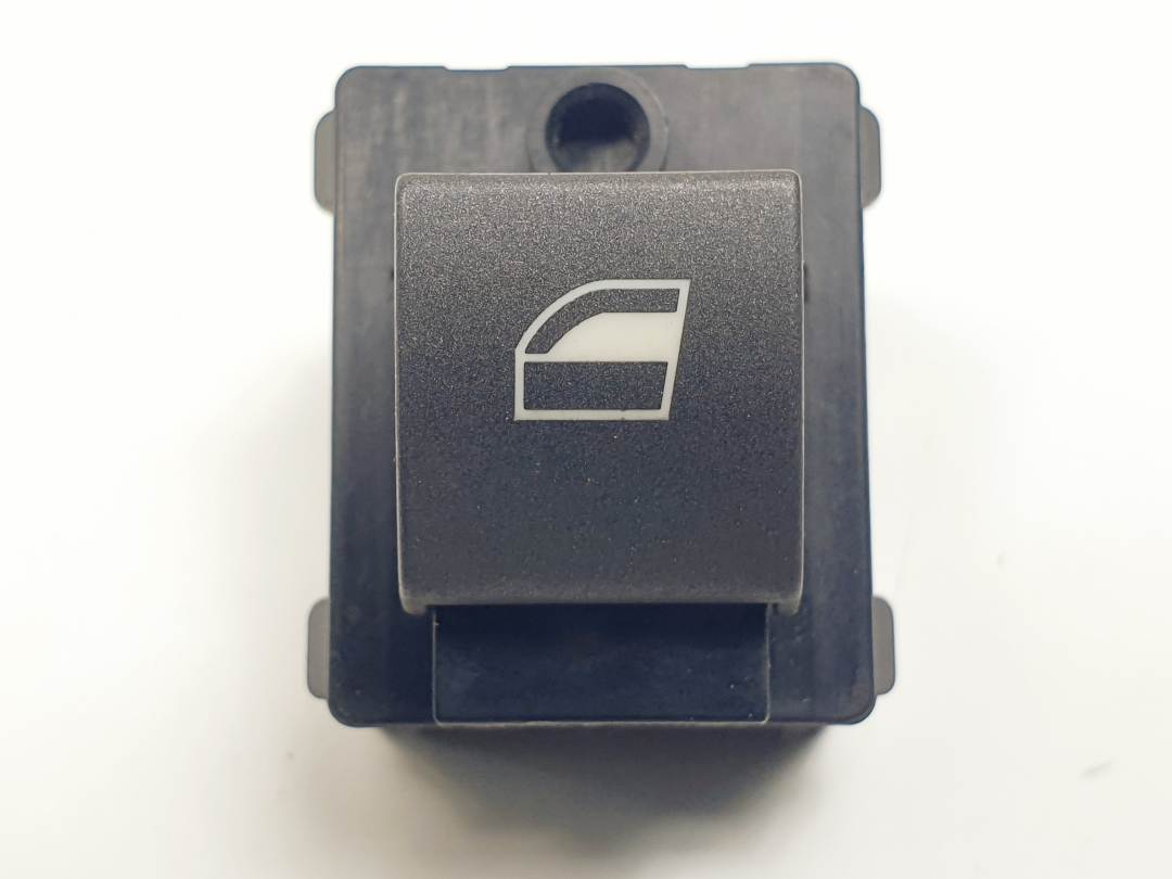 MANDO ELEVALUNAS TRASERO DERECHO - 8379597 - BMW - SERIE 7 (F01/F02)