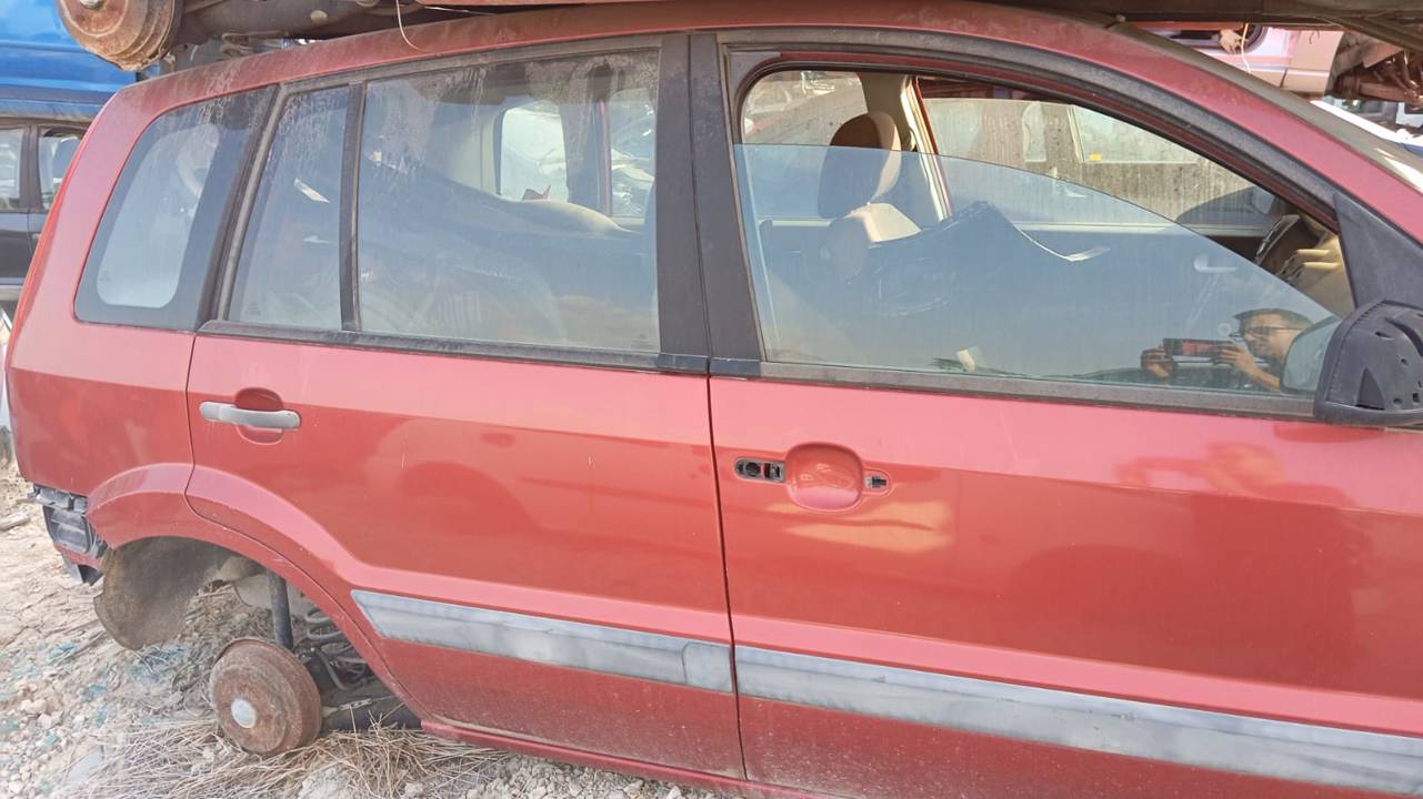 CERRADURA PUERTA TRASERA DERECHA
