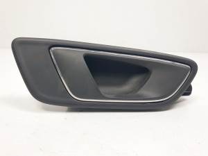 MANETA INTERIOR DELANTERA DERECHA 5F1837114A SEAT LEON (5F1) Autodesguaces Alicante