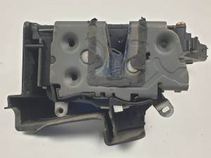 CERRADURA PUERTA DELANTERA IZQUIERDA 3M5AR21813EP FORD FOCUS BERLINA (CAP) Autodesguaces Alicante