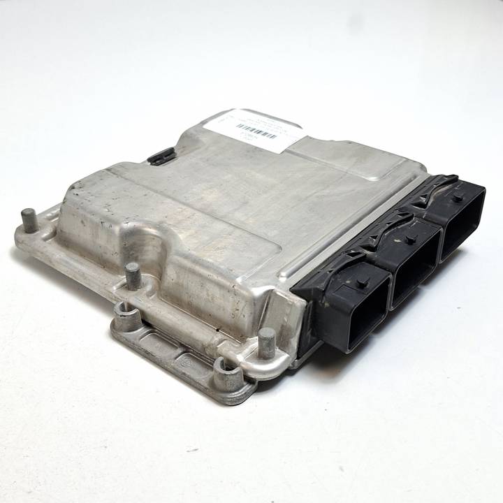 CENTRALITA MOTOR UCE 0281010632 OPEL VIVARO Autodesguaces Alicante