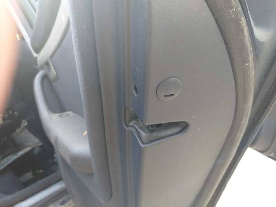 CERRADURA PUERTA TRASERA DERECHA