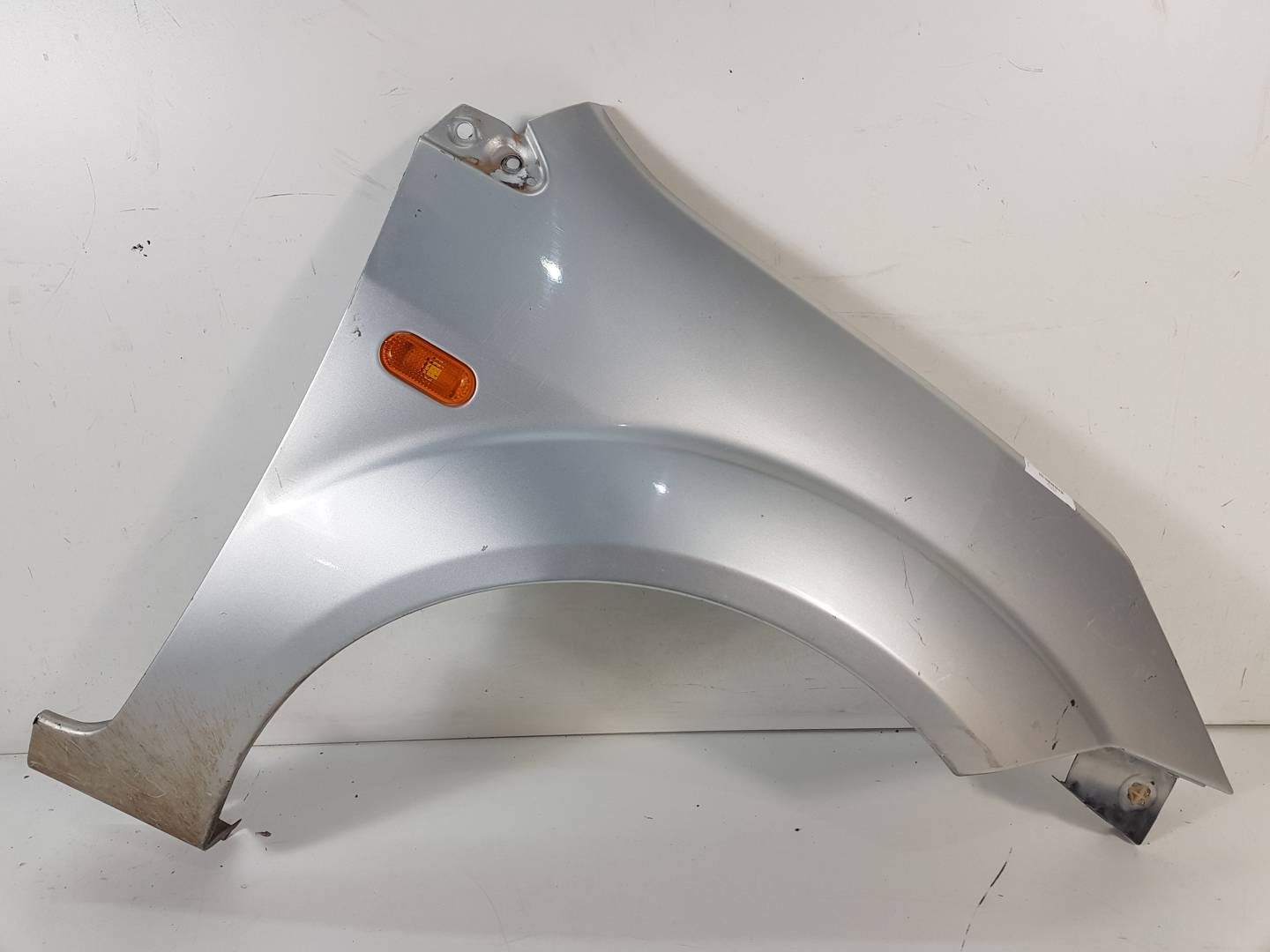 ALETA DELANTERA DERECHA - FORD - FIESTA (CBK)